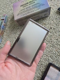 Listing 14 of 18 for LIMITED EDITION DANESSA MYRICKS FREEDOM PALETTE PASTEL DREAMS RRP $89