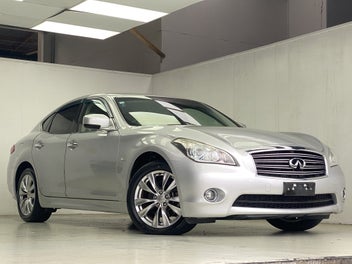 Nissan Fuga 2013 photo 2