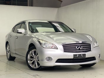 Nissan Fuga 2013 photo 4