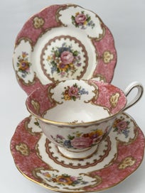 Listing 2 of 7 for ROYAL ALBERT - Lady Carlyle Trio