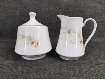 Listing 7 of 15 for Vintage Made in Liling China Tea Pot, Sugar Bowl & Milk Jug with Gold Trim