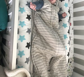 Listing 2 of 10 for Cot and toddler bed, sheets and mattress cover