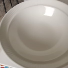 Listing 2 of 5 for Crown Lynn Apollo White Serving Dish