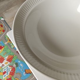 Listing 3 of 5 for Crown Lynn Apollo White Serving Dish