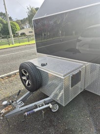 Listing 8 of 10 for Topgear work/camp trailer