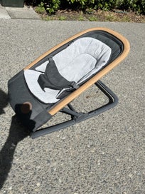 Listing 3 of 9 for Maxi-Cosi rocker