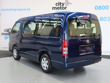 Toyota Hiace 2022 photo 3