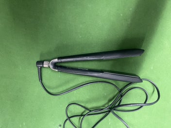 Listing 2 of 2 for GHD platinum + hair straighteners