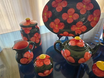 Listing 1 of 6 for Christine Harris Pottery set