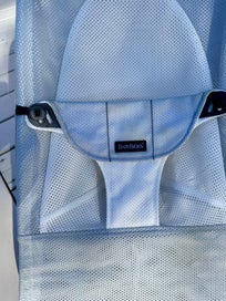 Listing 2 of 2 for BabyBjörn Bouncer Bliss in Light Grey Mesh