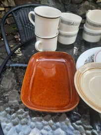 Listing 2 of 4 for Assortment of Crown Lynn Plates and Mugs