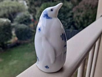 Listing 4 of 6 for Royal Copenhagen, Blue fluted Penguin