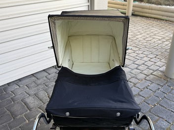 Listing 4 of 10 for Silver Cross 1950s Pram