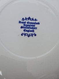 Listing 4 of 5 for Staffordshire Cat Plate similar to blue & white Burleigh