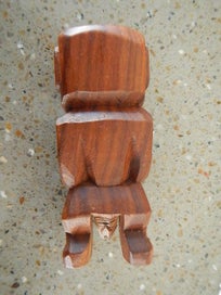 Listing 4 of 7 for a carved wooden Maori statue