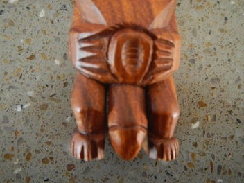 Listing 6 of 7 for a carved wooden Maori statue
