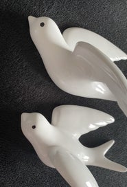 Listing 3 of 11 for 2015 Ceramic Wall Flying Big Swallows Matching Pair Set of 2 in X Condition