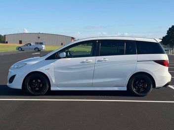 Mazda Premacy 2013 photo 5