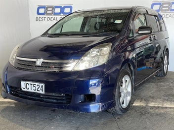 Toyota Isis 2006 photo 4