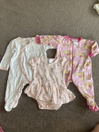 Listing 2 of 6 for Various Baby Clothing