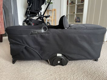 Listing 2 of 3 for Bugaboo Dragonfly bassinet