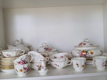 Listing 1 of 7 for HUGE DERBY POSIES CHINA SET