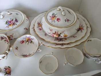 Listing 5 of 7 for HUGE DERBY POSIES CHINA SET