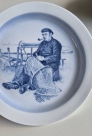 Listing 2 of 10 for <<< VINTAGE " ROYAL COPENHAGEN - DENMARK " DISH/PLATE >>>