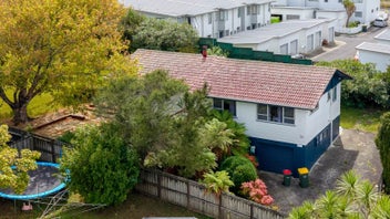 Mortgagee Sale - 20 Newham Place, Waitakere City image 3