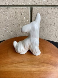 Listing 3 of 6 for BESWICK VINTAGE PORCELAIN SCOTTIE DOG WITH LADYBIRD