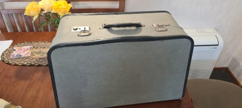 Listing 10 of 10 for Bernina sewing machine model 530-2 and accessories (feet for fancy stitching.