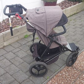 Listing 4 of 14 for Mountain Buggy Urban Jungle Luxury Set and Carry Cot Plus - Loads of Extras