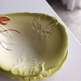 Listing 3 of 8 for Carlton Ware Crayfish/Lobster Sauce Boat and Saucer Set