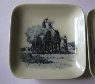 Listing 3 of 6 for #* 4 x Small "Royal Copenhagen, Denmark" Display Dishes *#