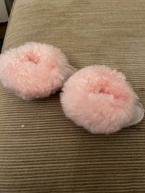 Listing 3 of 5 for Sheep skin slippers