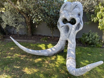 Listing 2 of 4 for Lion King Elephant Skull