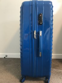 Listing 8 of 9 for Travel luggage