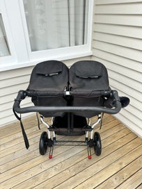 Listing 5 of 6 for Mountain Buggy Duet with Twin Carrycots & Parent Facing Infant Seats