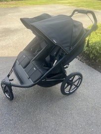 Listing 2 of 5 for Thule double pram