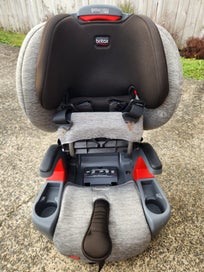 Listing 3 of 5 for Britax Grow with You Clicktight Booster Carseat