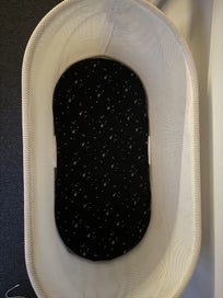 Listing 2 of 6 for SNOO Smart Sleeper Bassinet