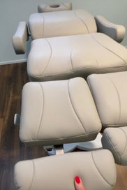 Listing 8 of 9 for Pedicure chair / Massage chair / Massage table