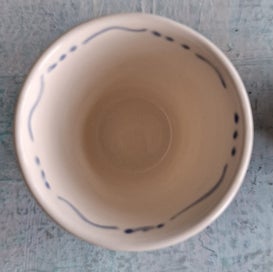 Listing 5 of 11 for 2 x Crown Lynn Fleurette older style egg cups - lovely condition