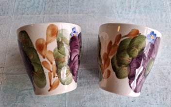 Listing 9 of 11 for 2 x Crown Lynn Fleurette older style egg cups - lovely condition