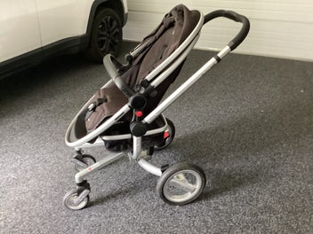 Listing 3 of 4 for Pushchair