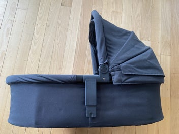 Listing 8 of 13 for Edwards & Co Carry Cot