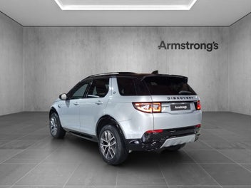 Land Rover Discovery Sport 2026 photo 4