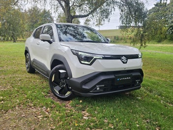 Suzuki E Vitara 2026 photo 2