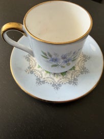 Listing 3 of 3 for Shelley . Fine Bone China . Miniature. Rare .