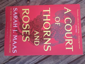 Listing 3 of 6 for A Court of Thorns and Roses book series by Sarah J Maas